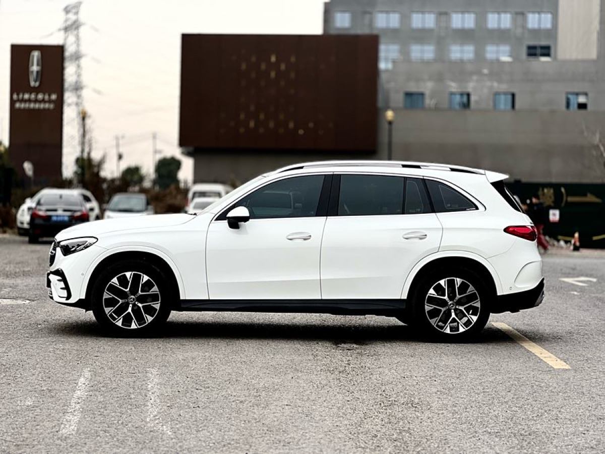 奔馳 奔馳GLC  2024款 改款 GLC 260 L 4MATIC 豪華型 5座圖片