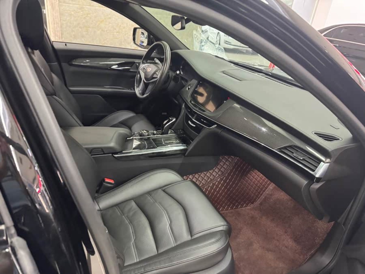 凱迪拉克 CT6  2020款 改款 28T 領(lǐng)先運(yùn)動(dòng)型圖片