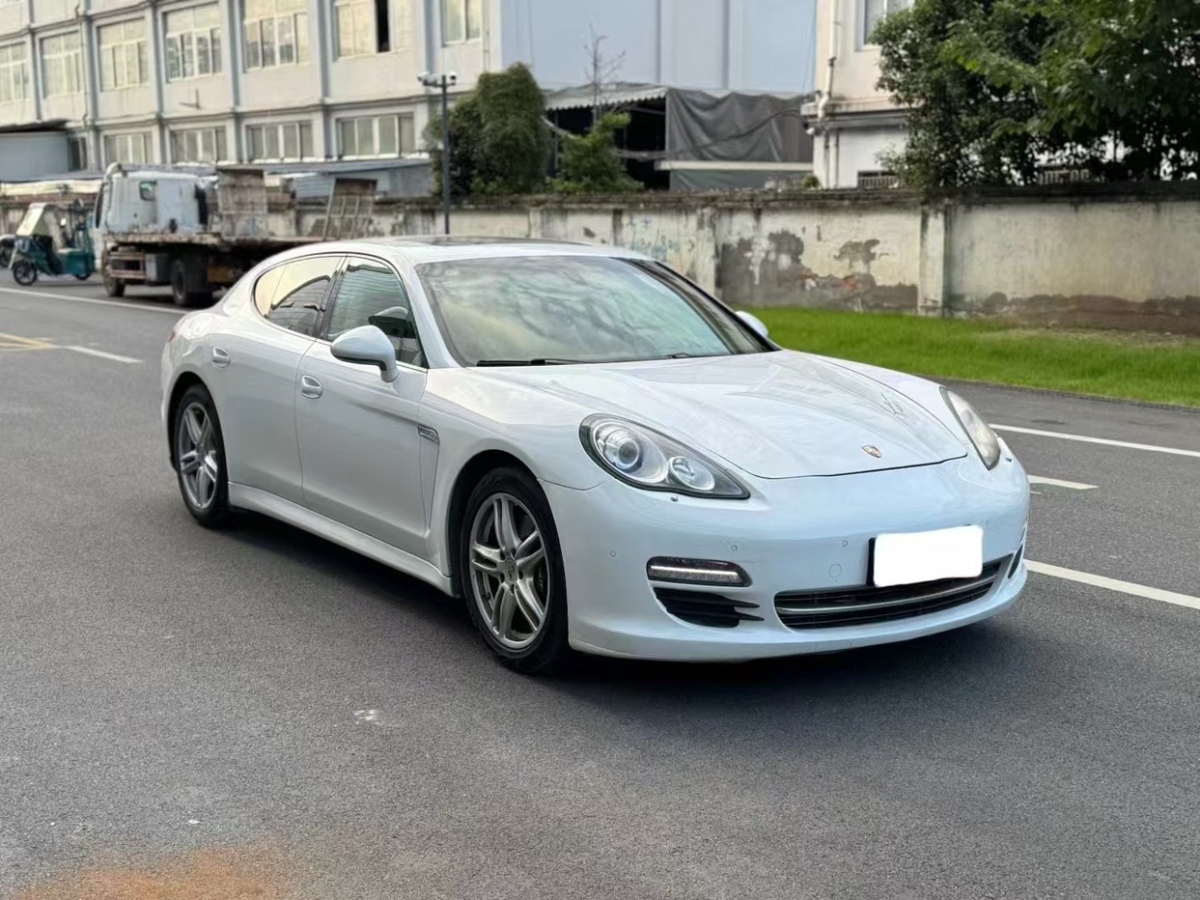 保時(shí)捷 Panamera  2013款 Panamera Platinum Edition 3.6L圖片