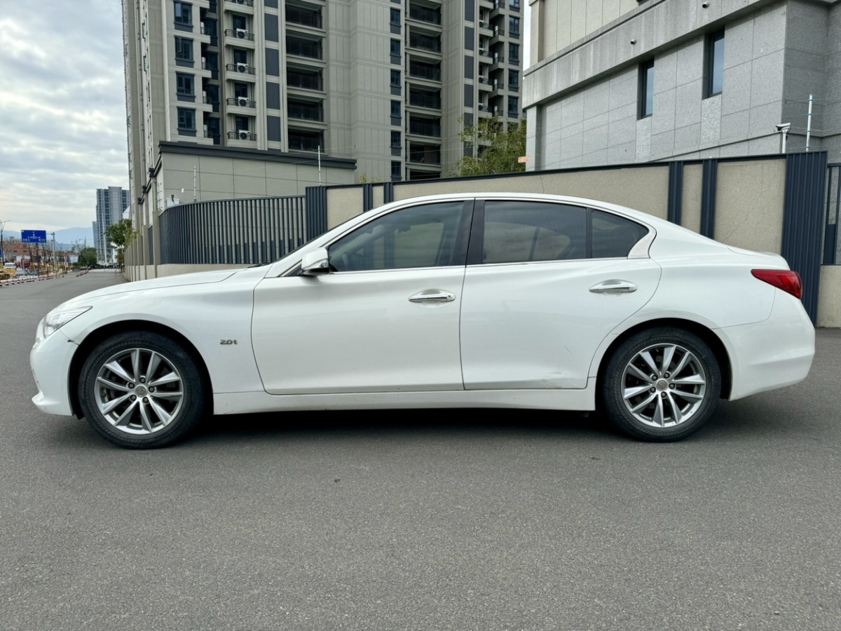 英菲尼迪 Q50  2014款 2.0T 舒適版圖片