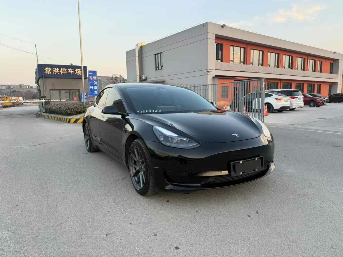 特斯拉 Model S  2023款 三電機全輪驅(qū)動 Plaid版圖片