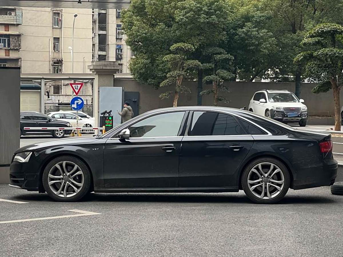 奧迪 奧迪S8  2014款 S8 4.0TFSI quattro圖片