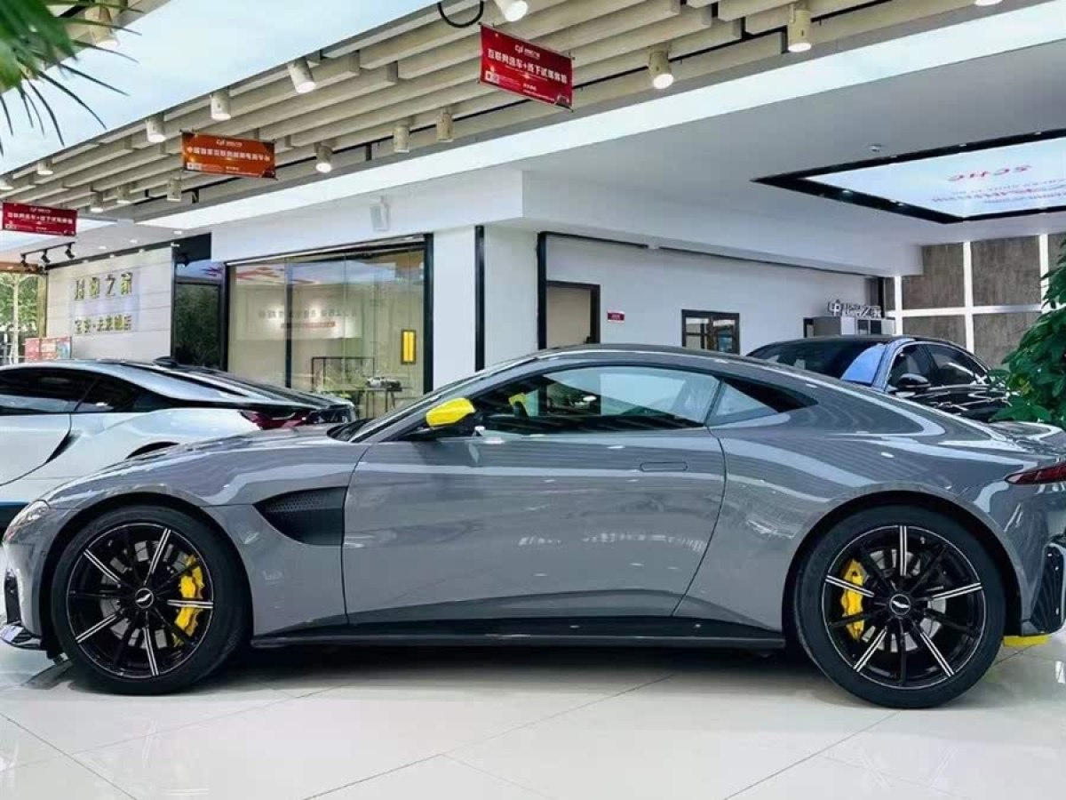 阿斯頓·馬丁 V8 Vantage  2022款 4.0T V8 Coupe圖片