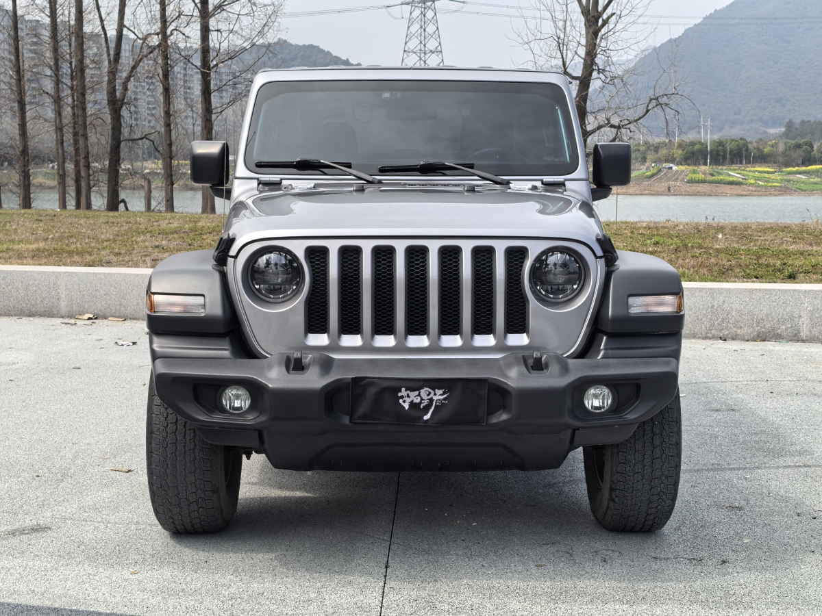 Jeep 牧馬人  2019款  2.0T Sahara 四門版圖片