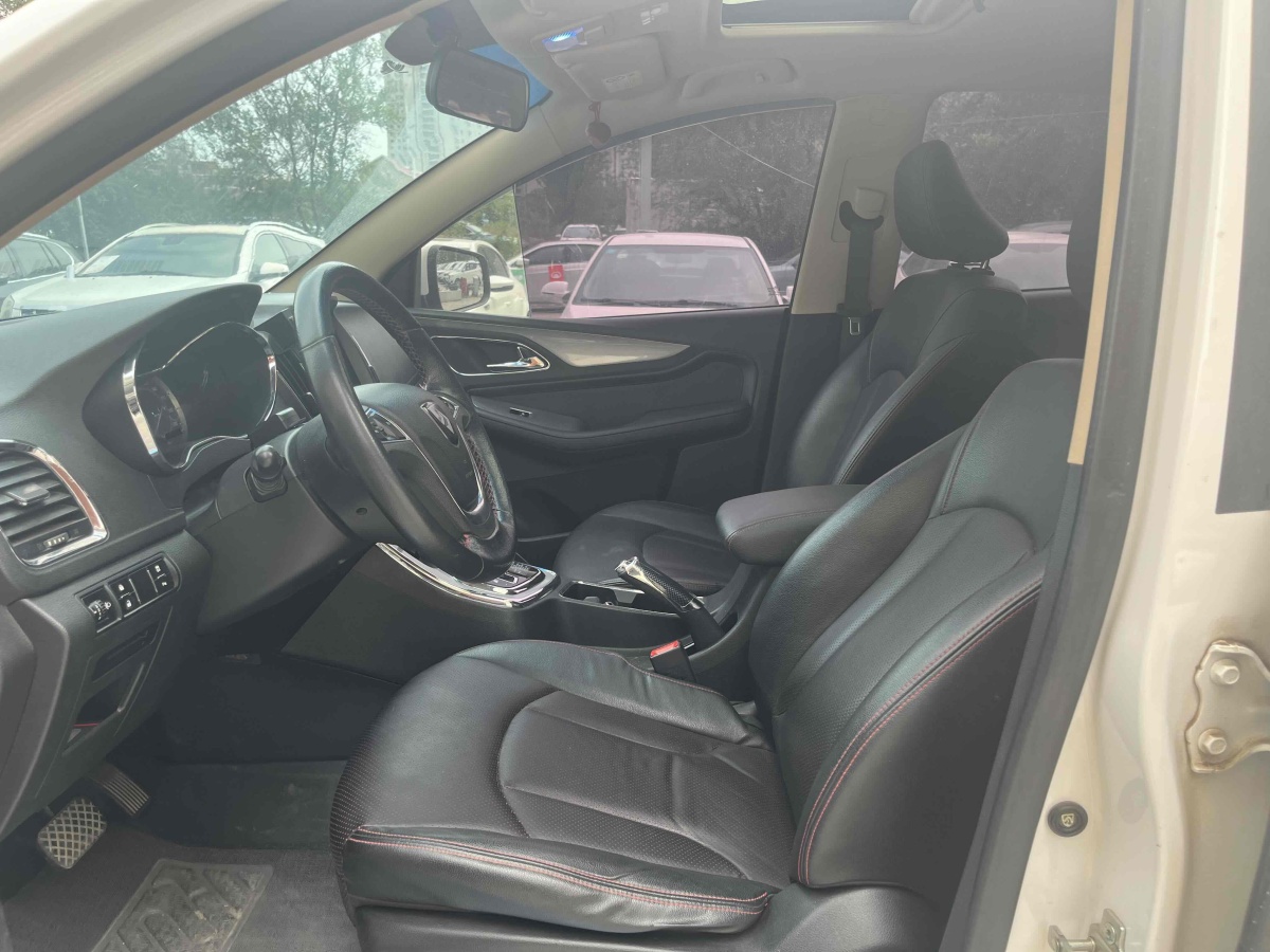 寶駿 560  2016款 1.8L iAMT豪華型圖片