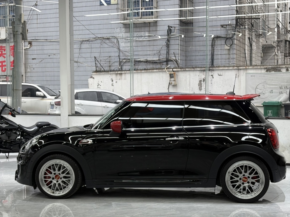 2020年11月MINI JCW  2021款 2.0T JOHN COOPER WORKS