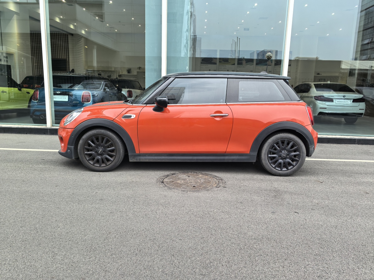 MINI MINI  2019款 1.5T COOPER 經(jīng)典派圖片