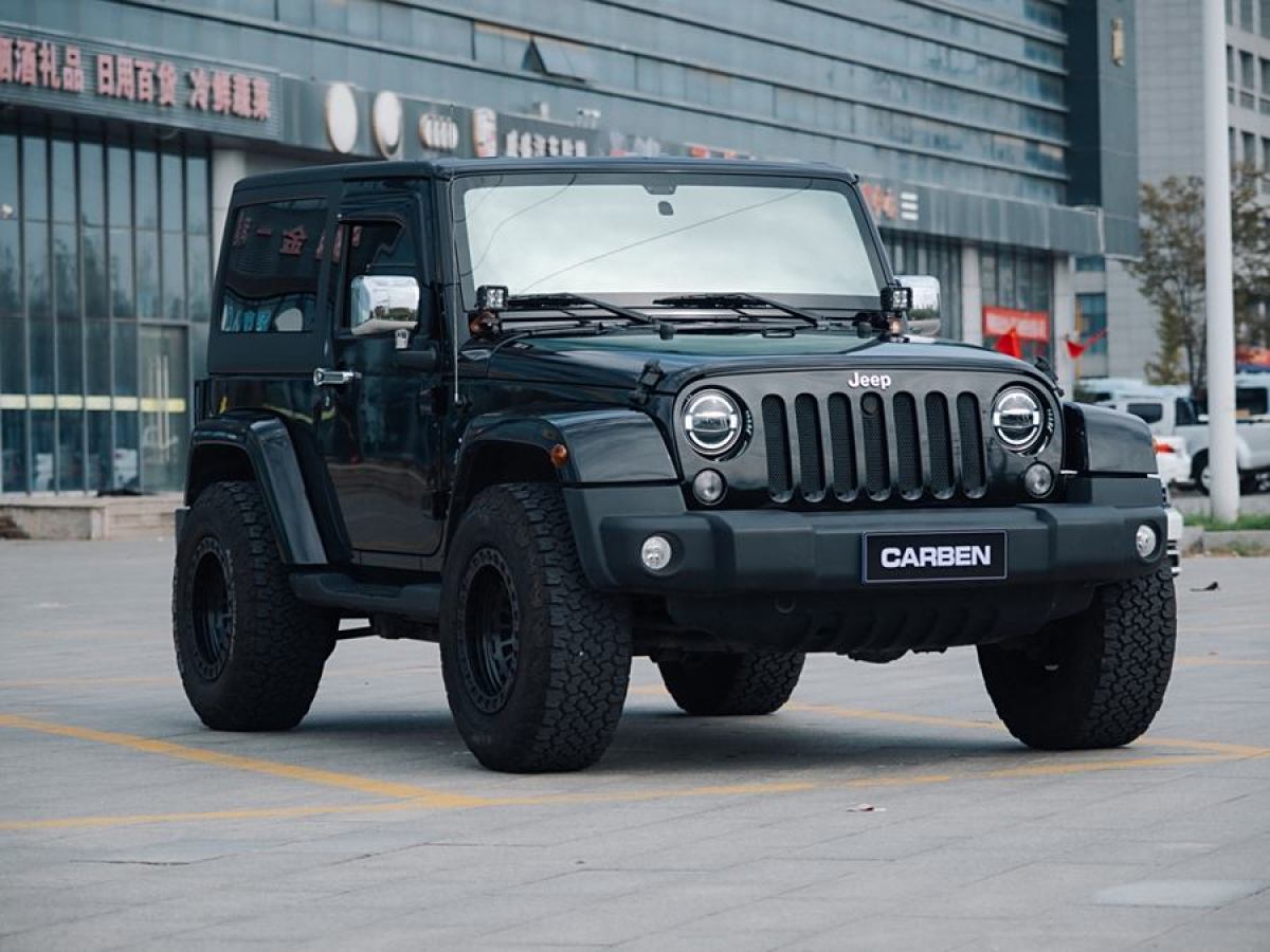 2013年6月Jeep 牧馬人  2013款 3.6L Sahara 兩門版