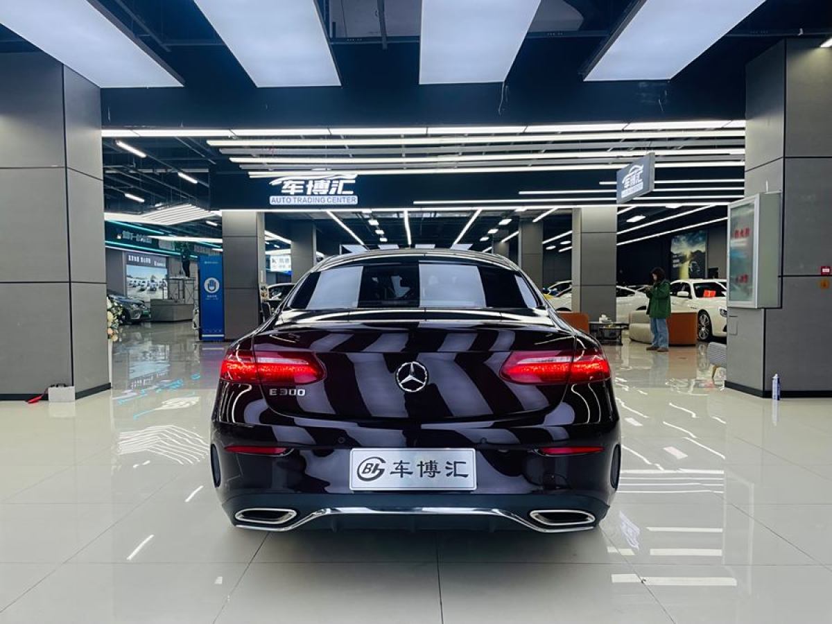 奔馳 奔馳E級  2018款 E 200 4MATIC 轎跑車圖片