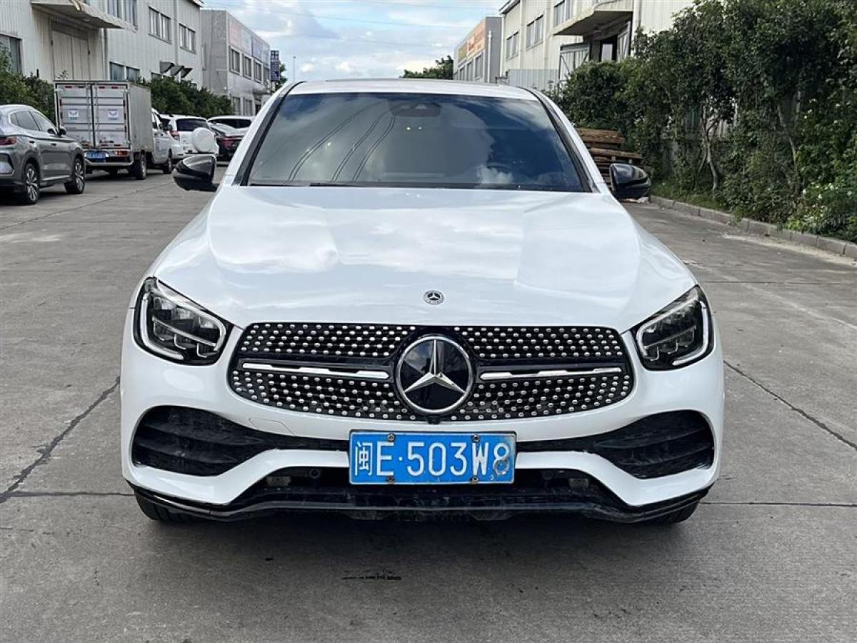 2021年1月奔馳 奔馳GLC  2023款 GLC 300 4MATIC 轎跑SUV