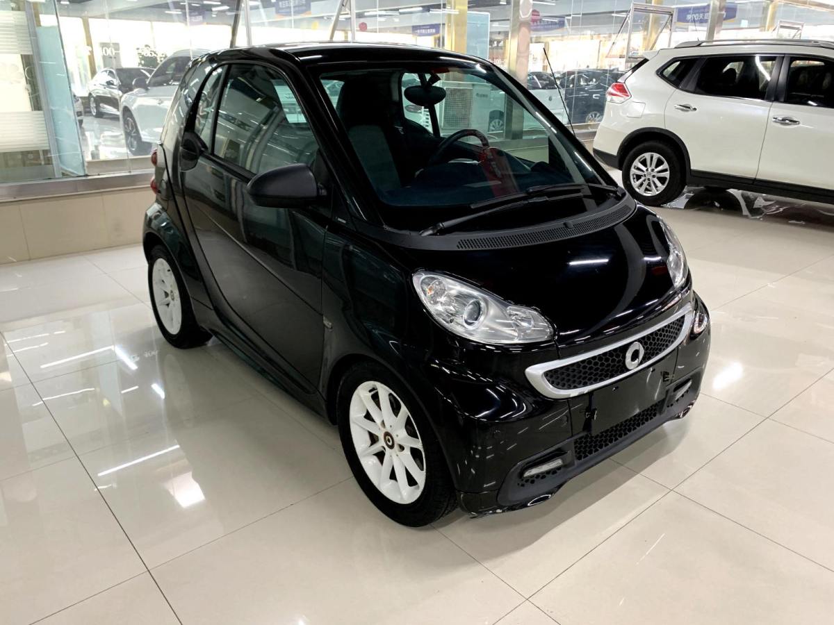 2013年3月smart fortwo  2012款 1.0 MHD 硬頂激情版