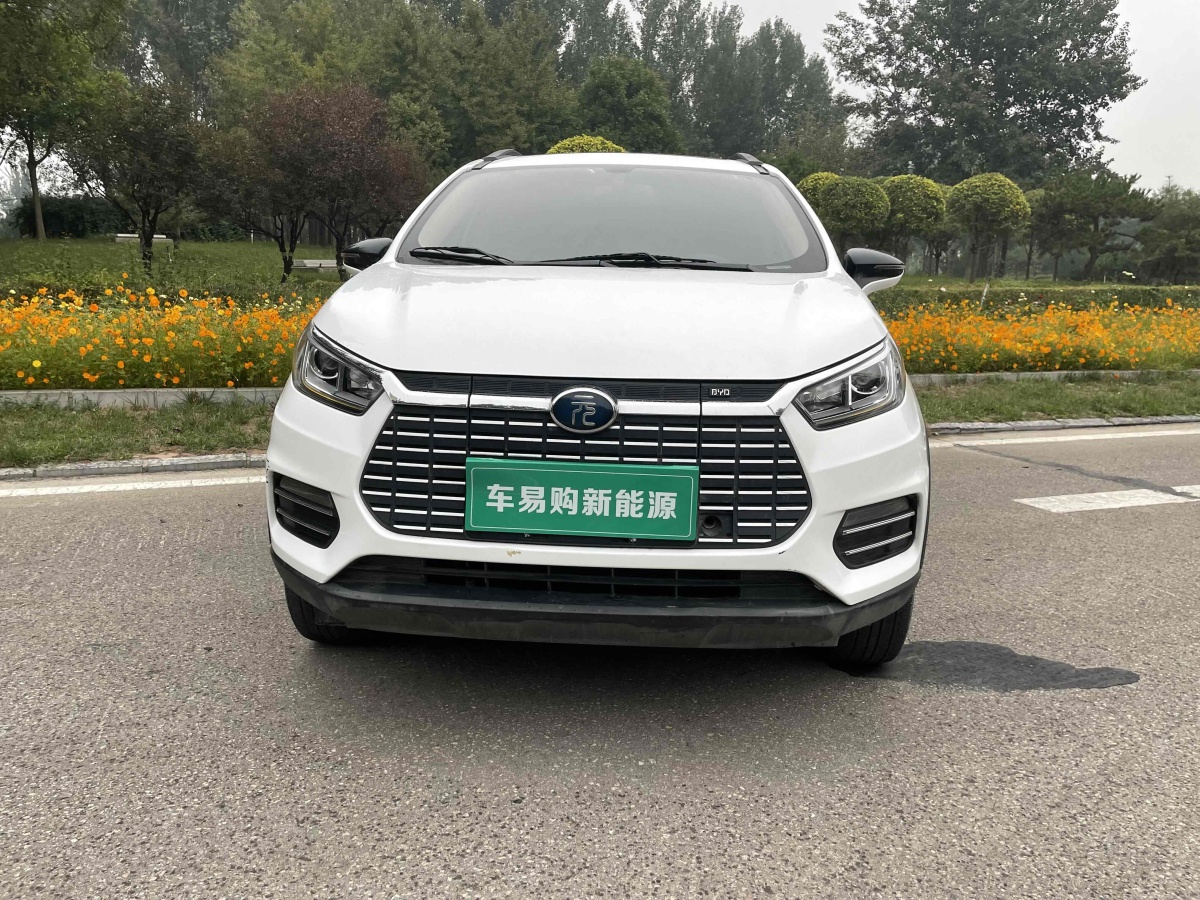 比亞迪 元新能源  2018款 EV360 智聯(lián)尚酷型圖片