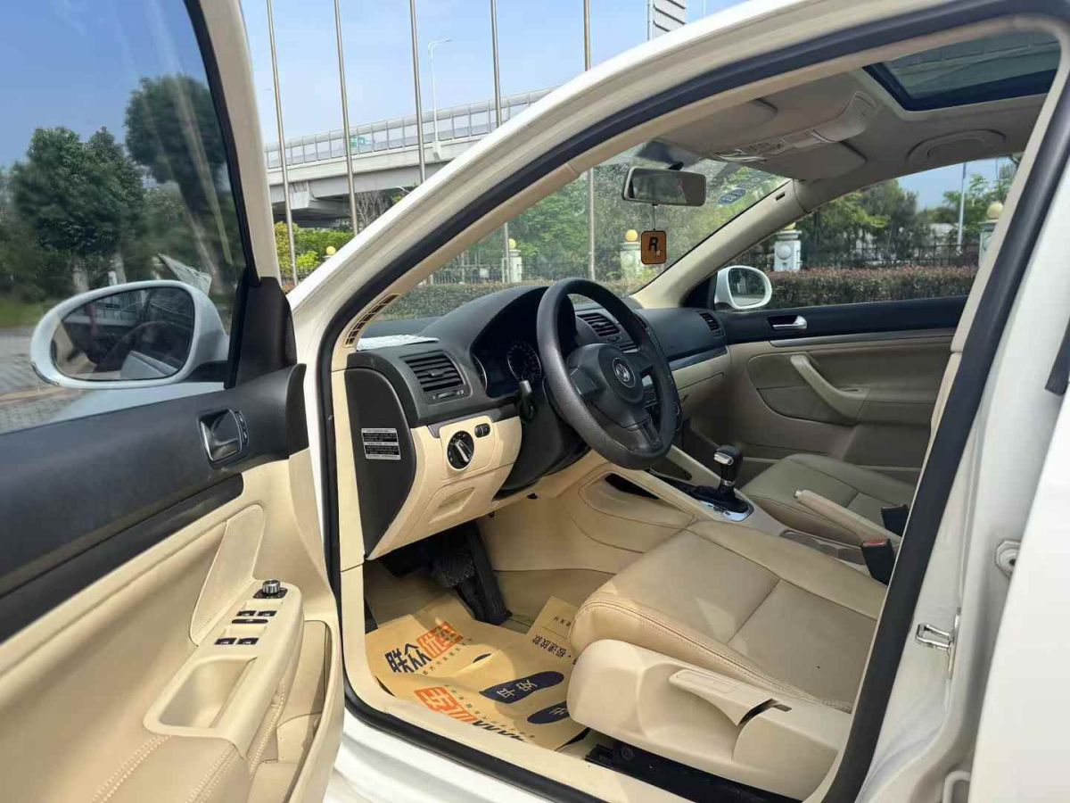 大眾 速騰  2011款 1.4TSI 自動技術(shù)型圖片