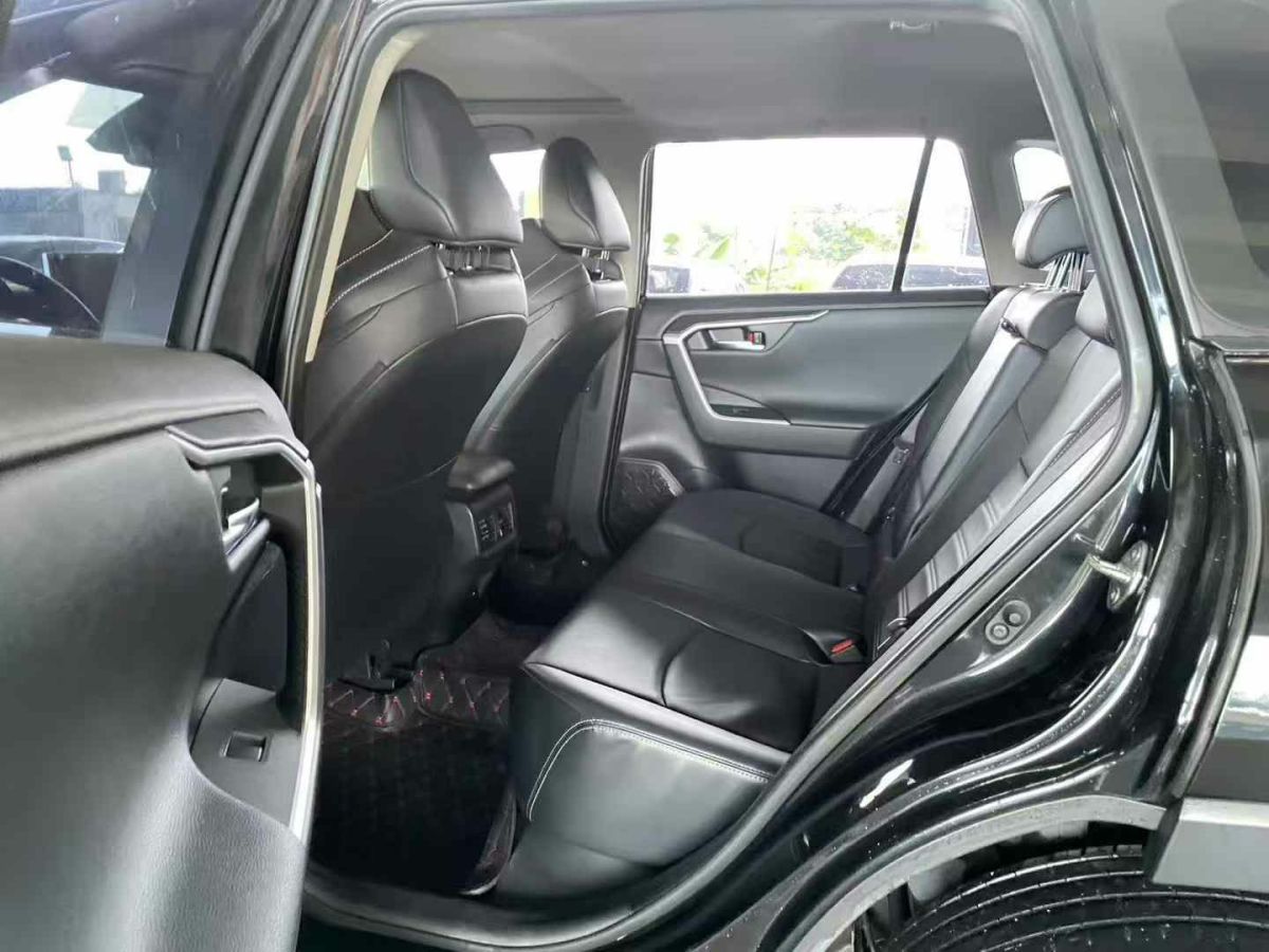 豐田 威蘭達  2021款 2.0L CVT兩驅(qū)豪華版圖片