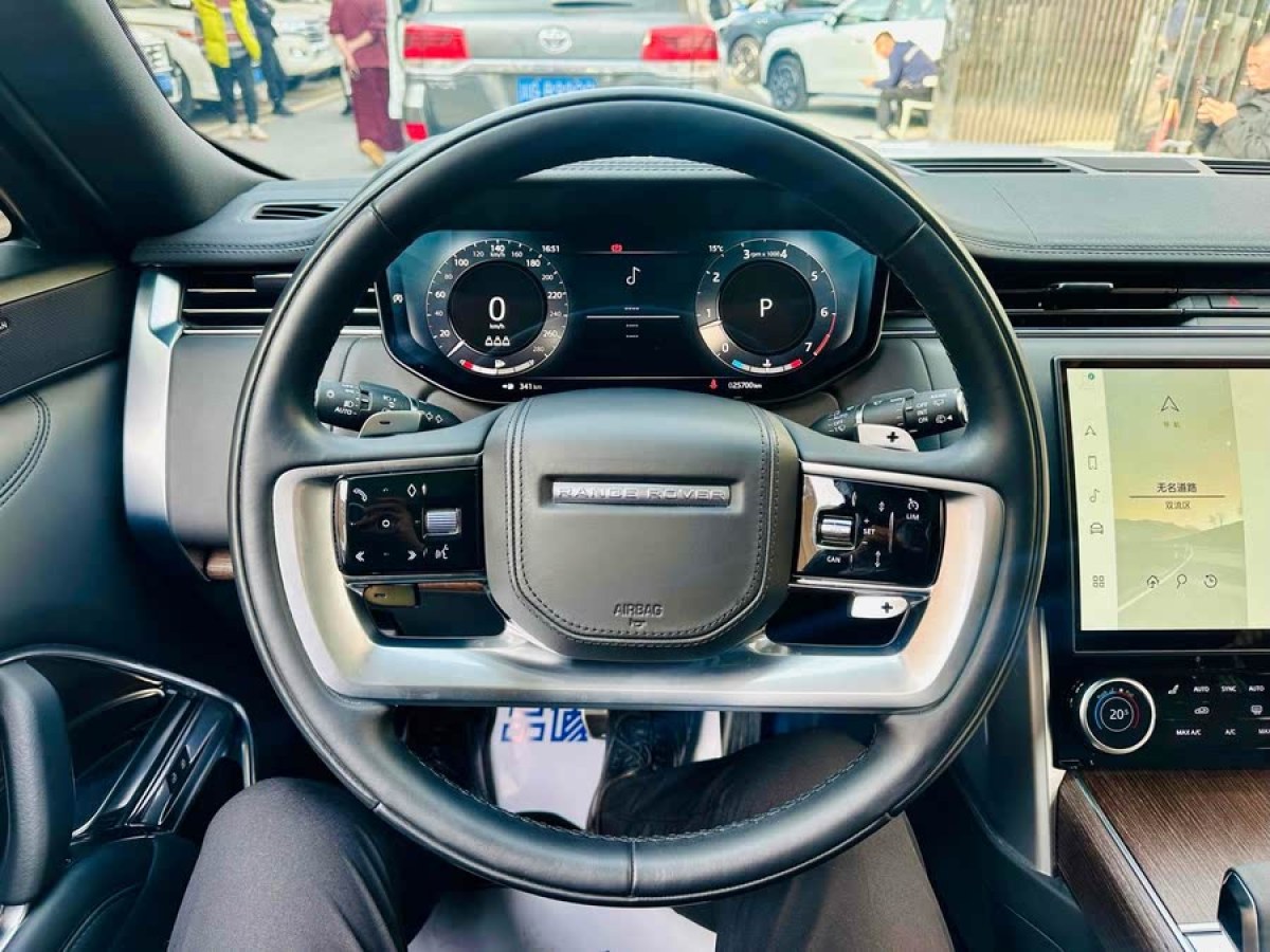 路虎 攬勝  2023款 3.0 L6 360PS 盛世版圖片