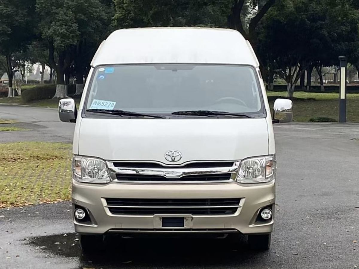 豐田 HIACE  2011款 2.7L自動標準版13座圖片