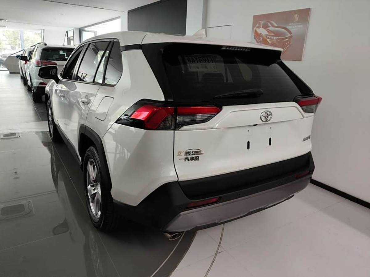 豐田 RAV4榮放  2021款 2.0L CVT兩驅(qū)風(fēng)尚版圖片