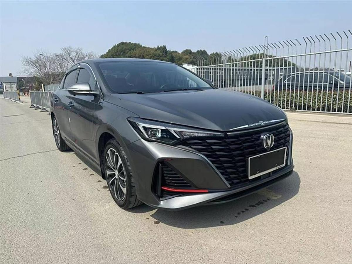 長(zhǎng)安 逸動(dòng)  2022款 PLUS 藍(lán)鯨NE 1.4T GDI DCT尊貴版圖片