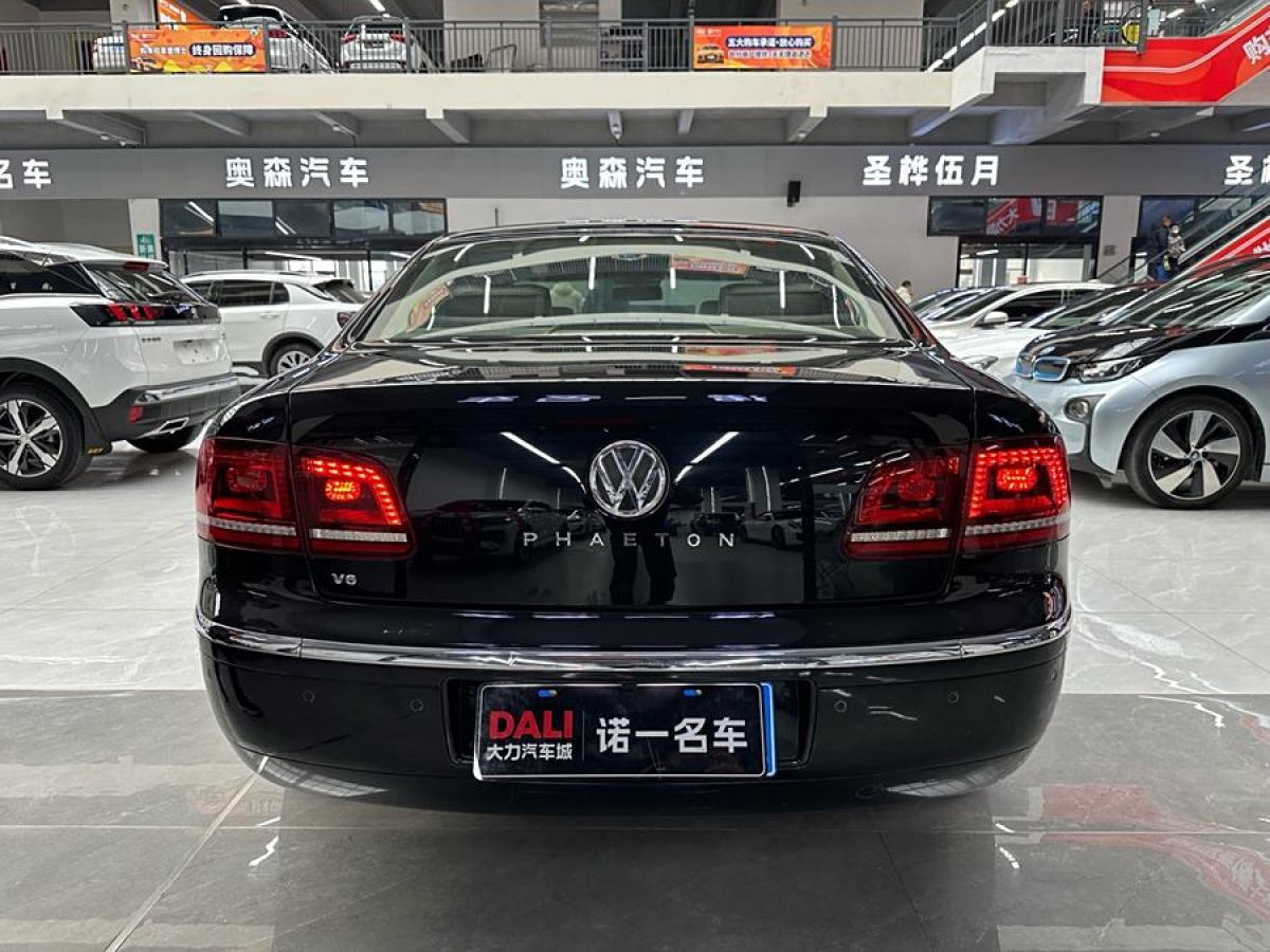 大眾 輝騰  2014款 3.0L 商務(wù)型圖片