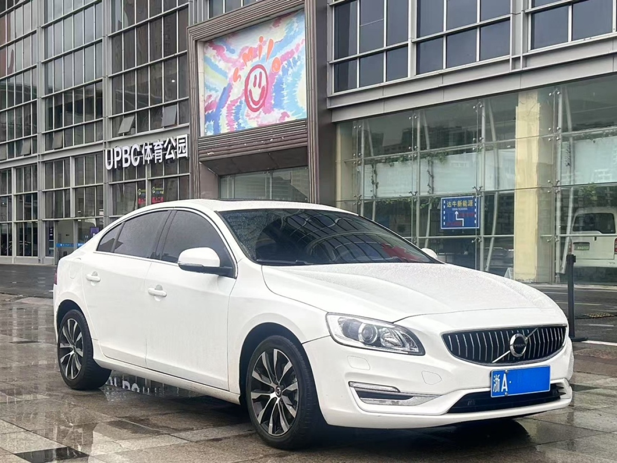 沃爾沃 S60L  2020款  T5 智進進階版圖片