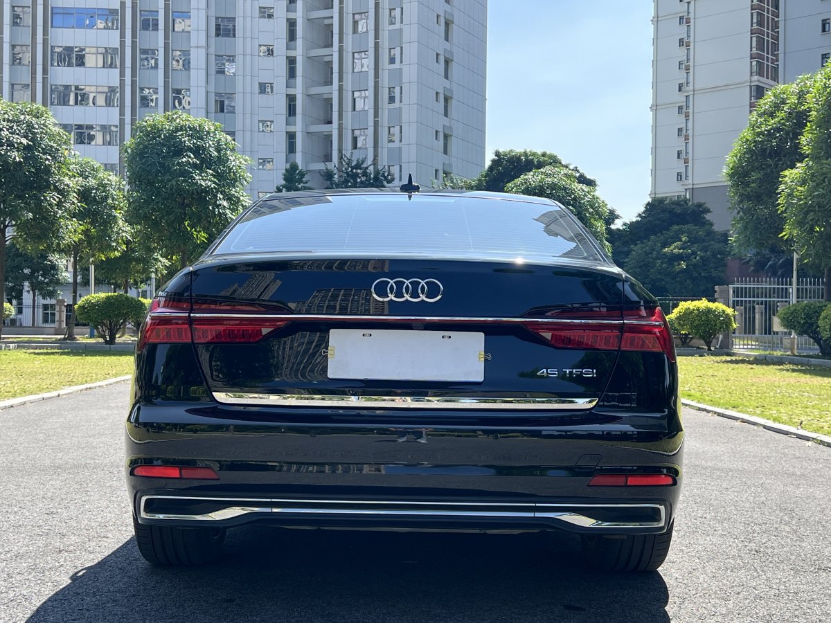 奧迪 奧迪A6L  2023款 改款 45 TFSI quattro 臻選致雅型圖片