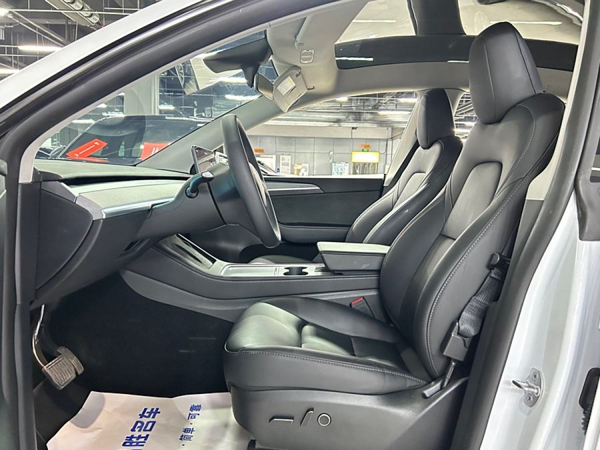 特斯拉 Model 3  2023款 煥新版 后輪驅(qū)動圖片