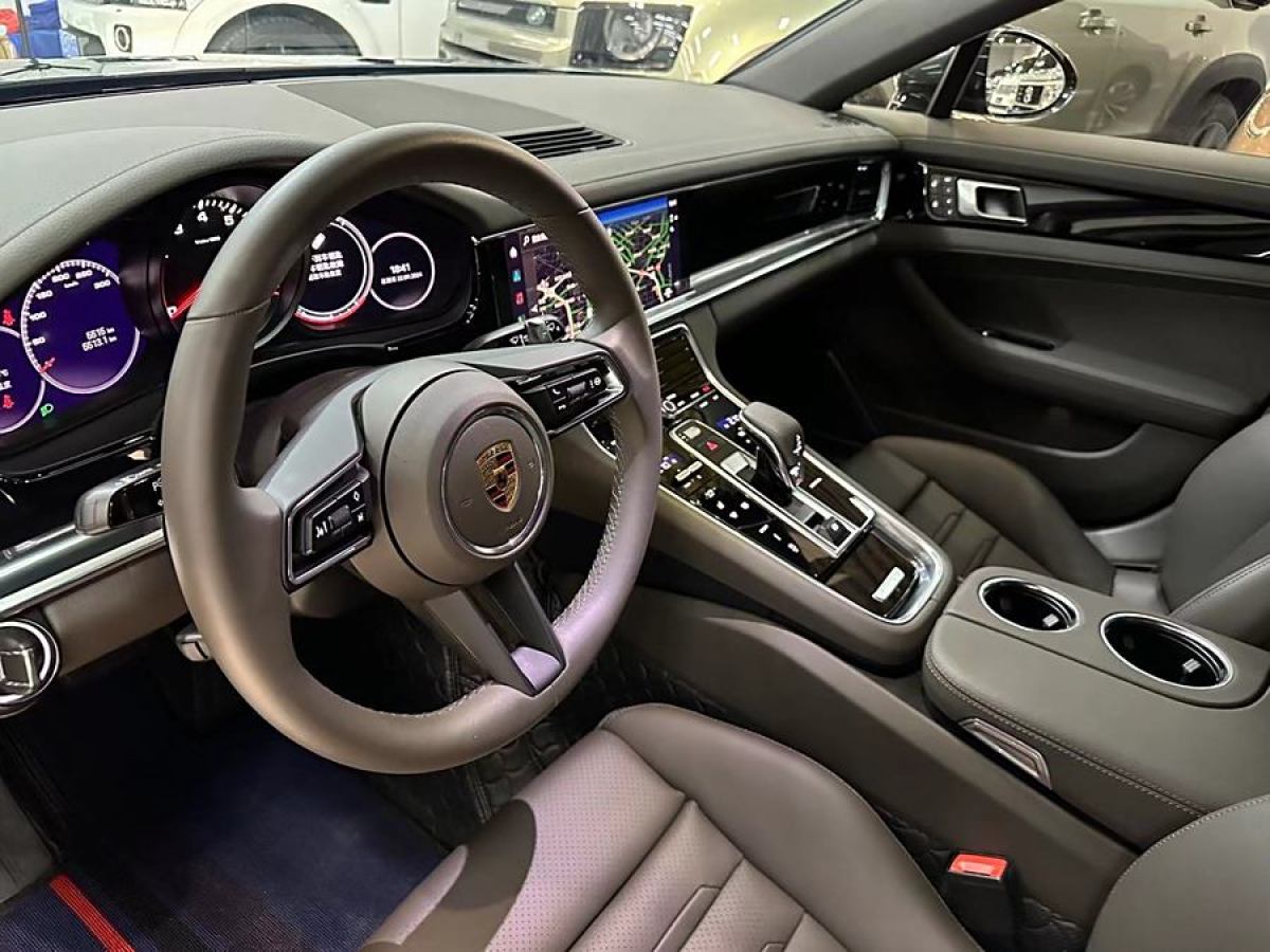 保時(shí)捷 Panamera  2022款 Panamera 4 行政加長(zhǎng)版 2.9T圖片