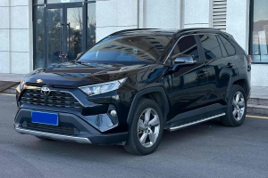 RAV4 豐田 榮放 2.0L CVT兩驅(qū)風(fēng)尚版