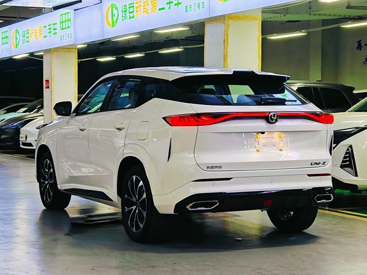 長(zhǎng)安 長(zhǎng)安UNI-K新能源  2024款 智電iDD 1.5T 135km智享型圖片