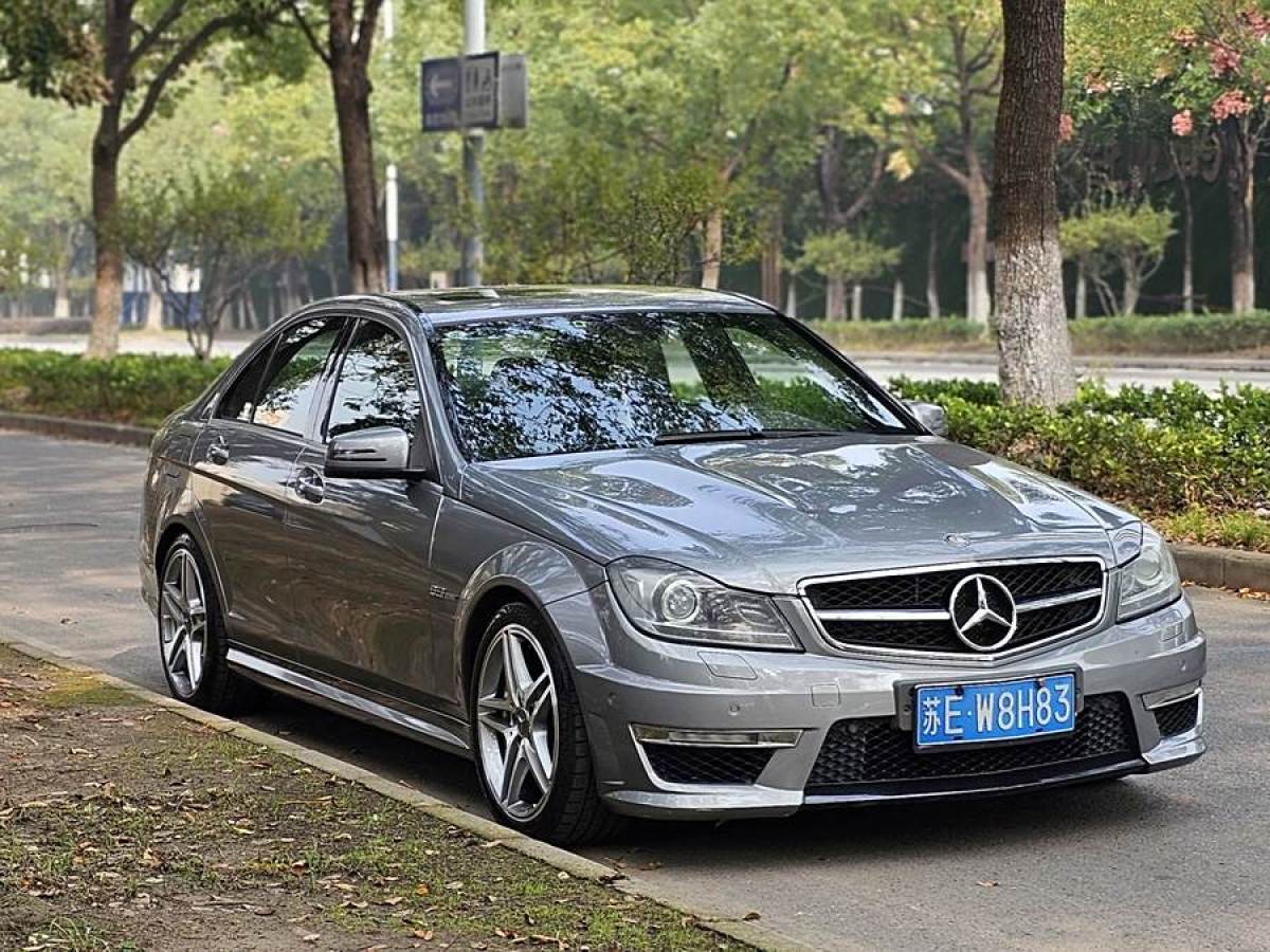 奔馳 奔馳C級(jí)AMG  2012款 AMG C 63 動(dòng)感型圖片