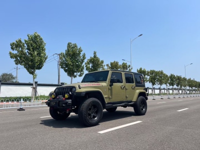 2013年8月 Jeep 牧马人(进口) 3.6L Rubicon 四门版图片