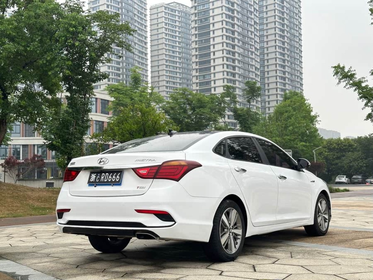 現(xiàn)代 名圖  2017款 1.6T 自動(dòng)旗艦型TOP 國(guó)VI圖片