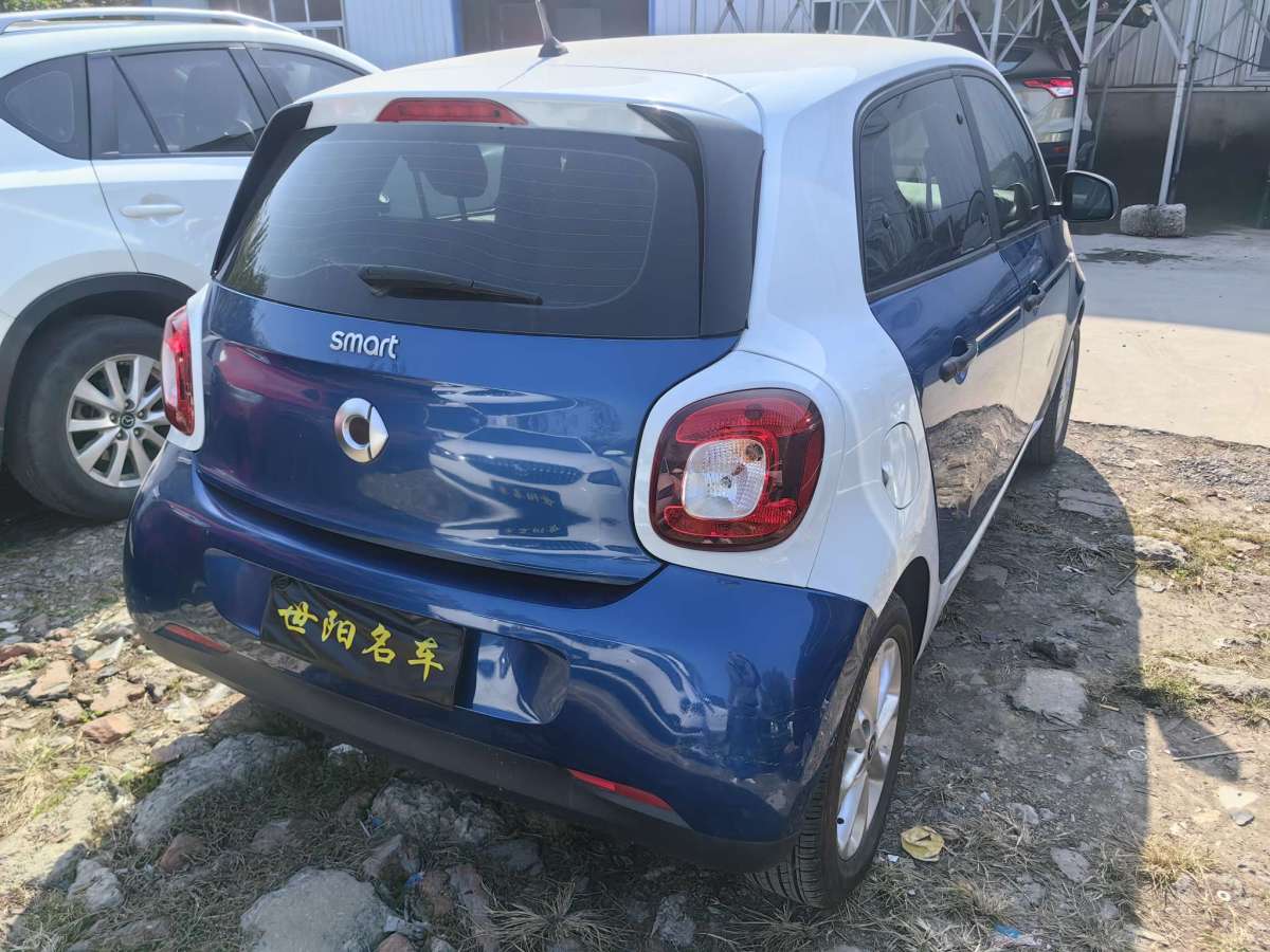 smart forfour  2016款 1.0L 52千瓦激情版圖片