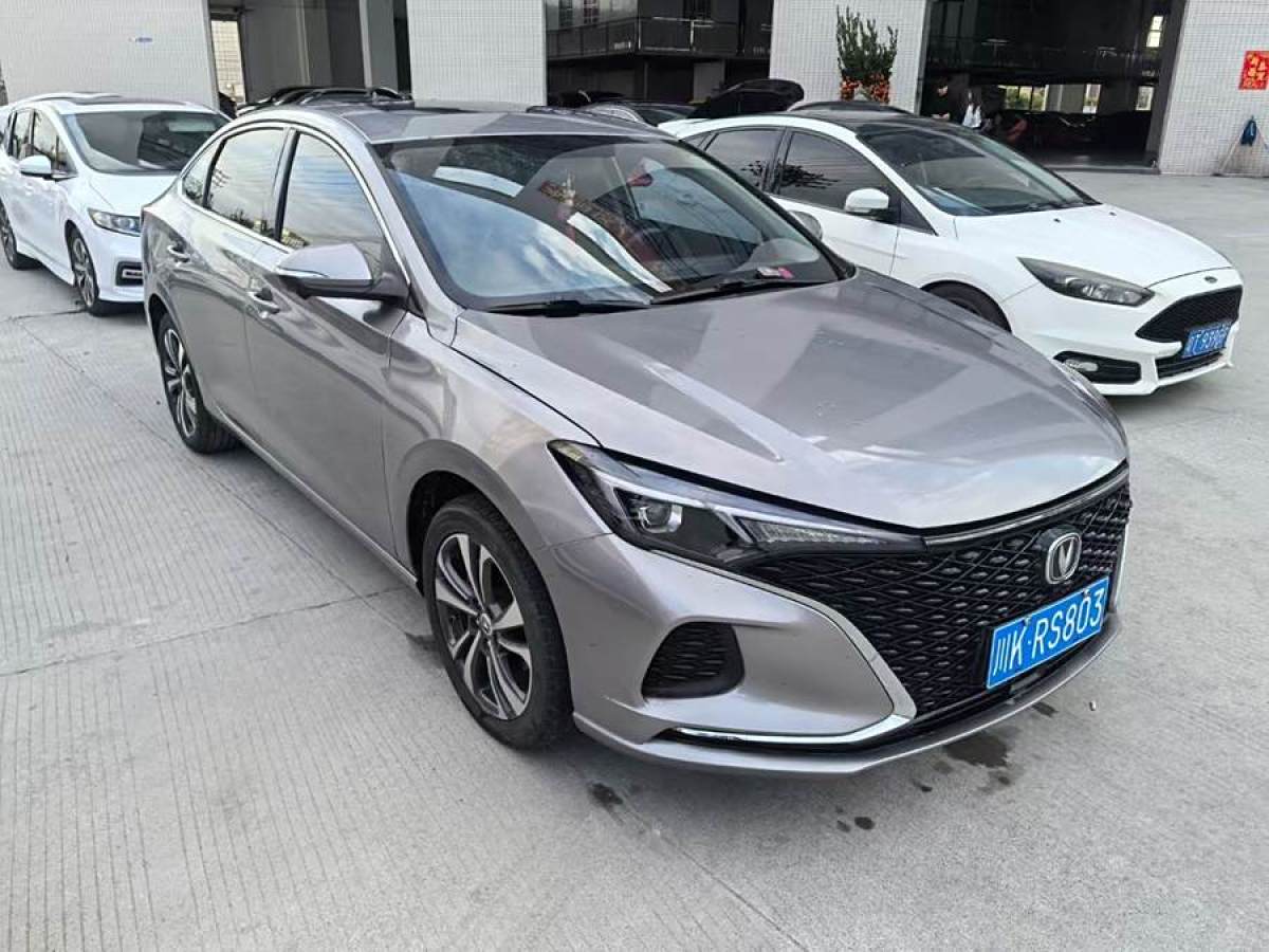 長(zhǎng)安 逸動(dòng)  2021款 PLUS 藍(lán)鯨NE 1.4T GDI DCT尊貴型圖片