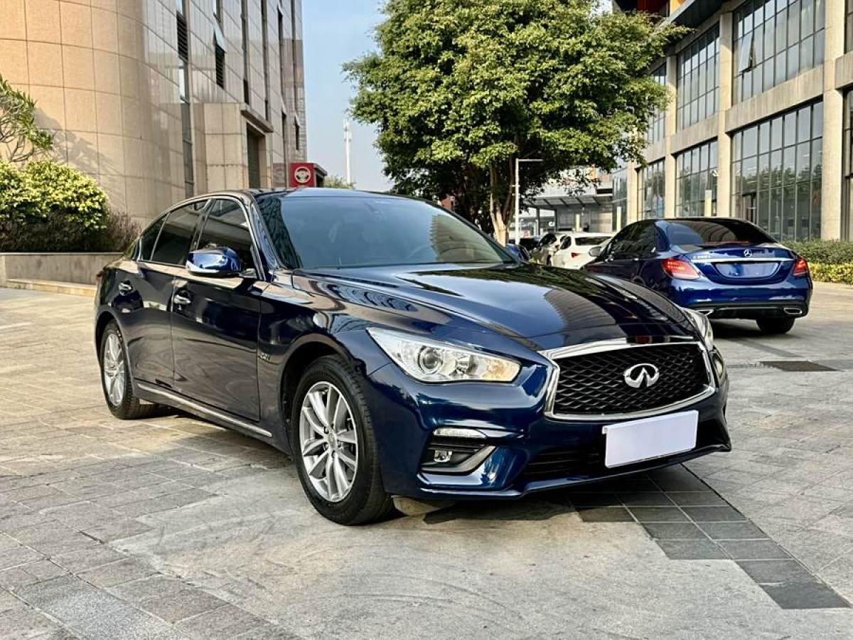 英菲尼迪 Q50L  2021款 2.0T 舒適版圖片