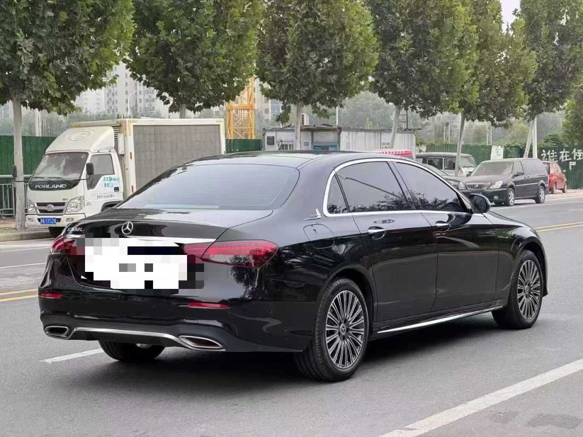 奔馳 奔馳E級  2022款 改款三 E 300 L 豪華型圖片