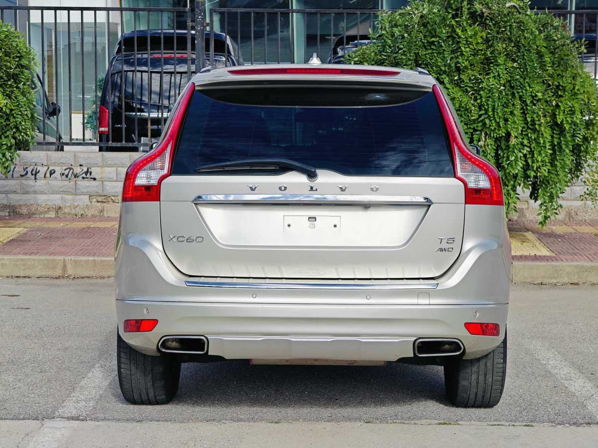 沃爾沃 XC60  2017款 T5 AWD 智進(jìn)升級(jí)版圖片