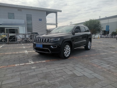 2018年10月 Jeep 大切諾基(進口) 3.0L 舒享導(dǎo)航版圖片