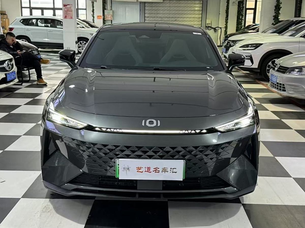 長安 長安UNI-V 智電iDD  2024款 藍(lán)鯨智電iDD 136km 智趣型圖片