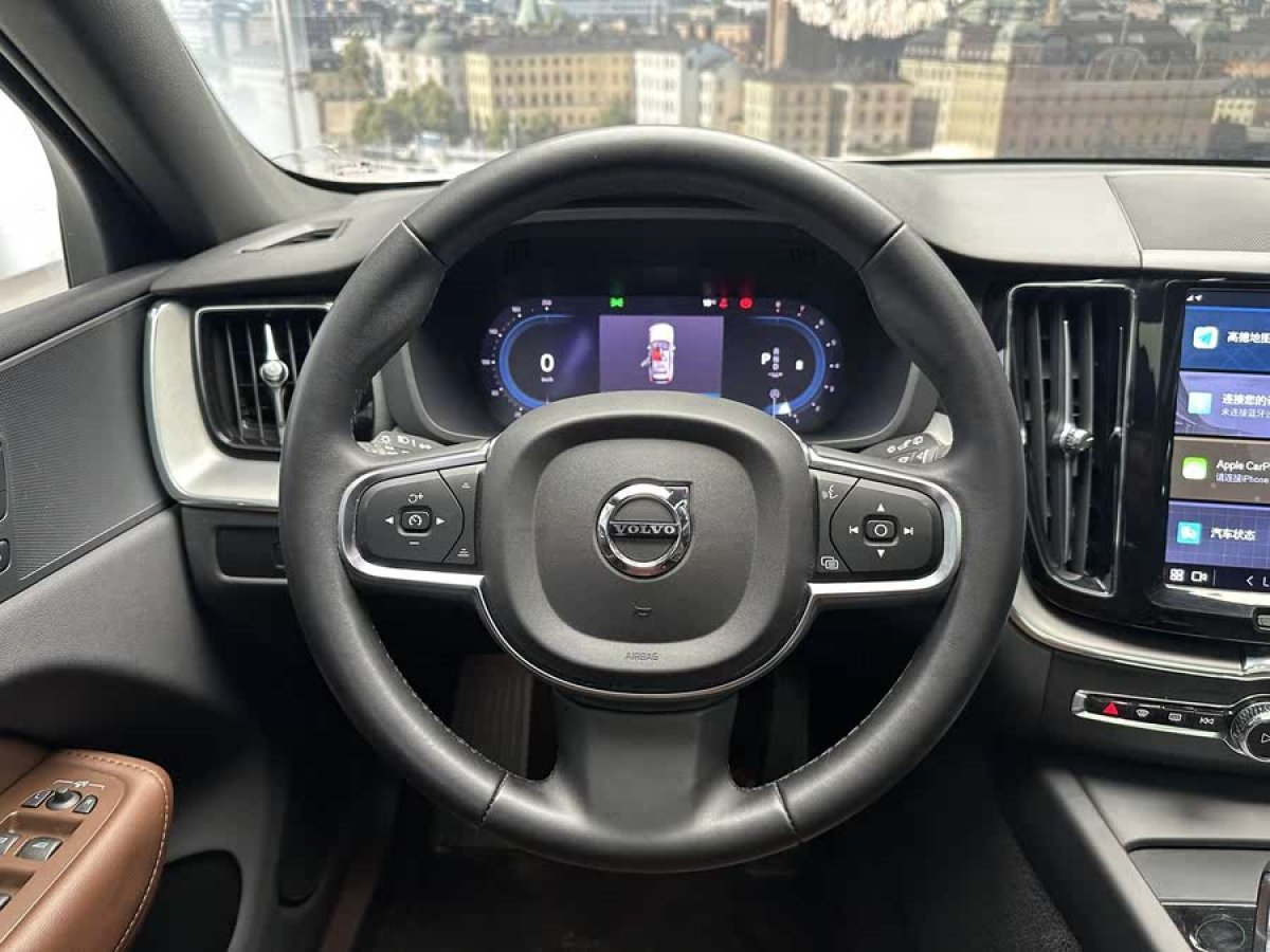 沃爾沃 XC60  2025款 B5 四驅智逸豪華版圖片