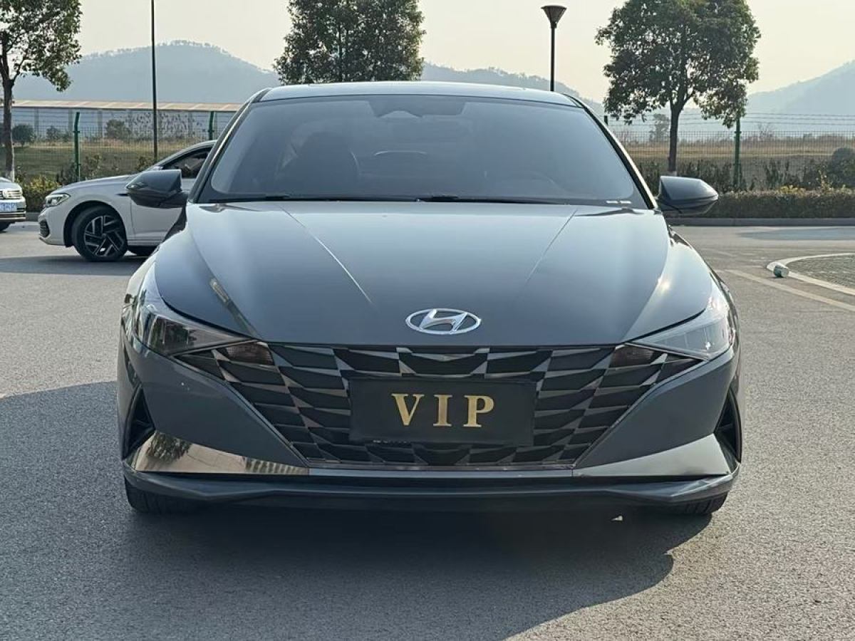 現(xiàn)代 伊蘭特  2021款 1.5L LUX尊貴版圖片