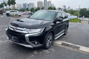 歐藍德 三菱 2.0L 兩驅榮耀版 5座