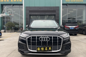 奥迪Q7 奥迪 45 TFSI quattro S line运动型