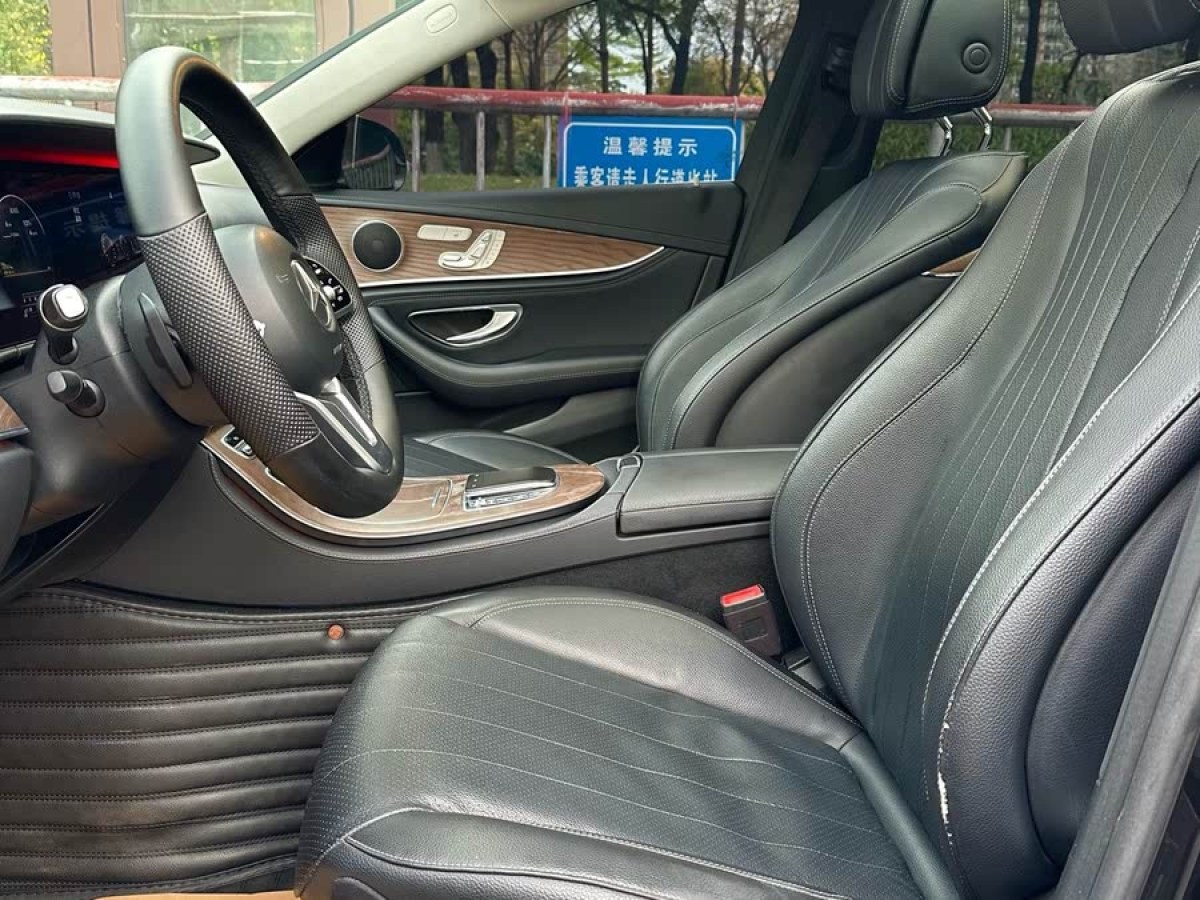 奔馳 奔馳E級(jí)  2019款 改款 E 300 L 時(shí)尚型圖片