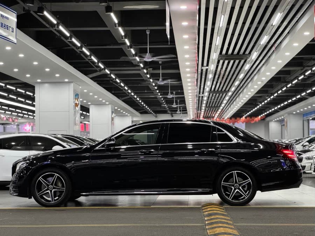 奔馳 奔馳E級  2020款 改款 E 300 L 殊享版圖片