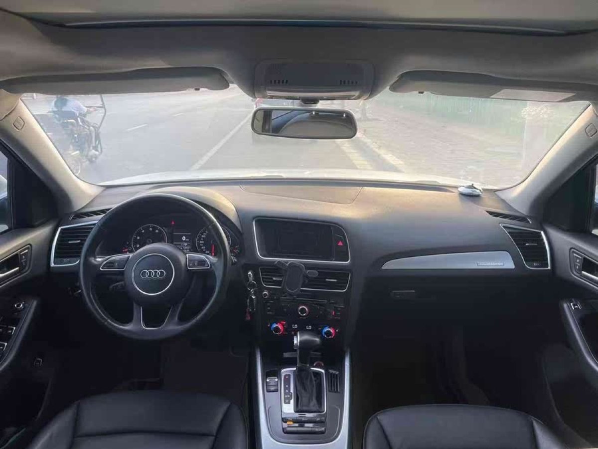 奧迪 奧迪Q5  2015款 40 TFSI 技術(shù)型圖片