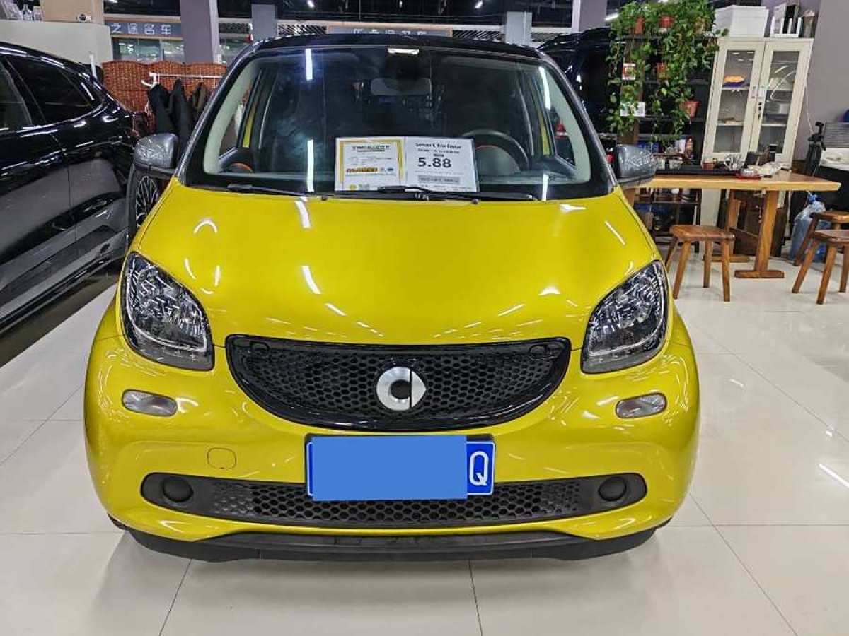 smart forfour  2018款 1.0L 52千瓦激情版圖片