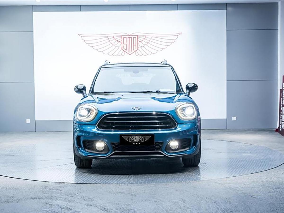 2019年9月MINI COUNTRYMAN  2018款 1.5T COOPER ALL4 藝術(shù)家