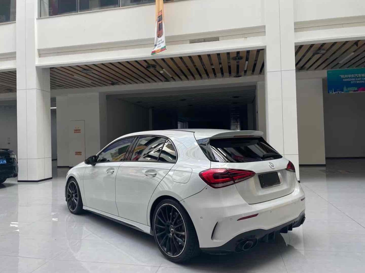 奔馳 奔馳A級(jí)AMG  2020款 AMG A 35 4MATIC圖片