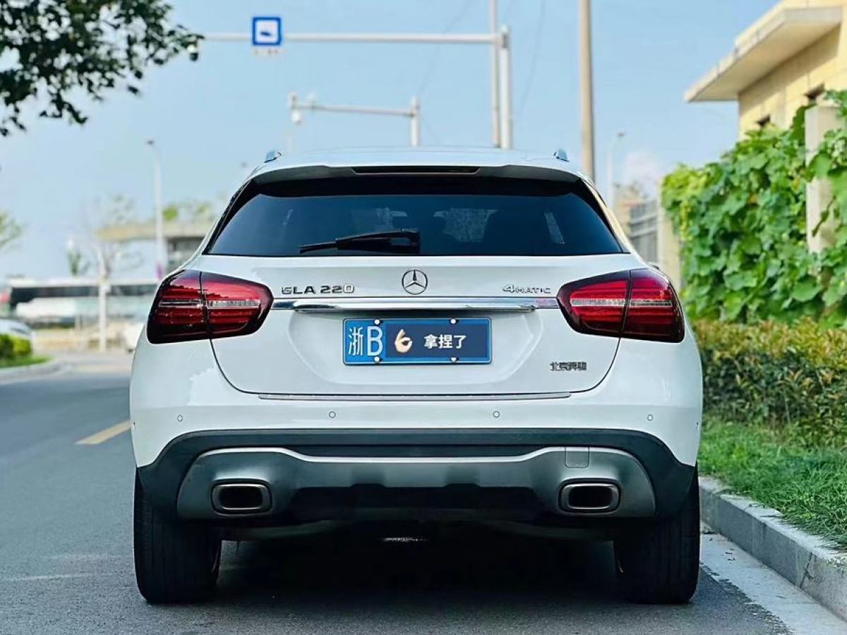 奔馳 奔馳GLA  2015款 GLA 220 4MATIC 時尚型圖片